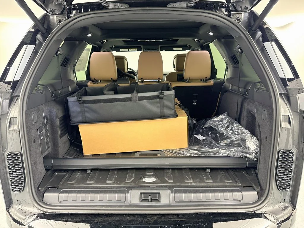 New 2026 Eiger Grey Land Rover Gemini Edition image 28