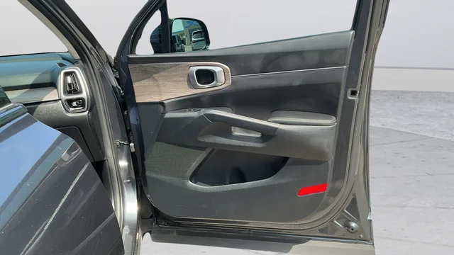 Used 2022 Gray Kia EX image 23