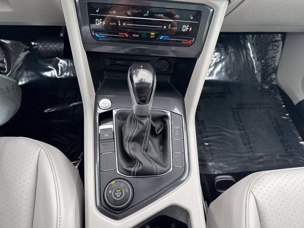 2022 Volkswagen Tiguan SE - Photo 31