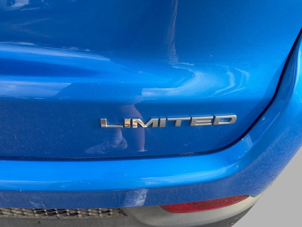 Used 2025 Blue Jeep Limited image 10