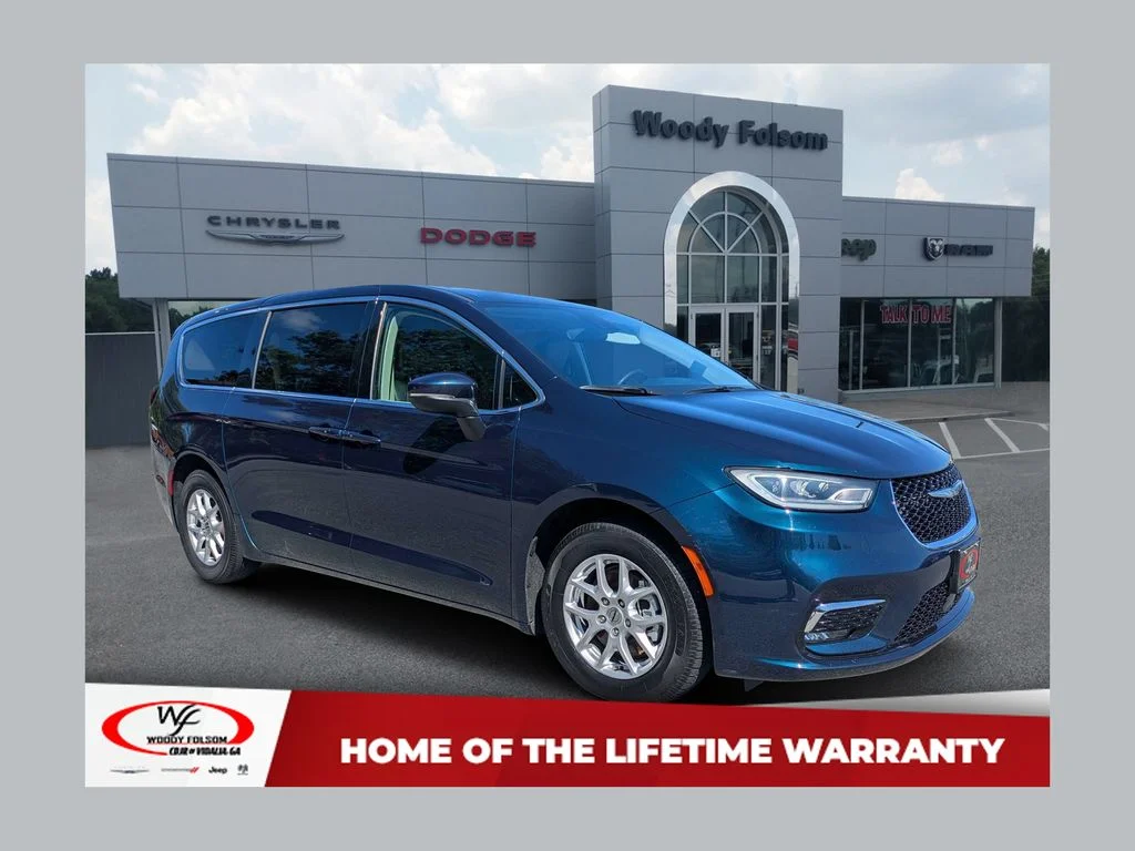 Used 2023 Blue Chrysler Touring L image 1