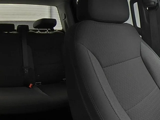 Used 2024 White Chevrolet Custom image 33