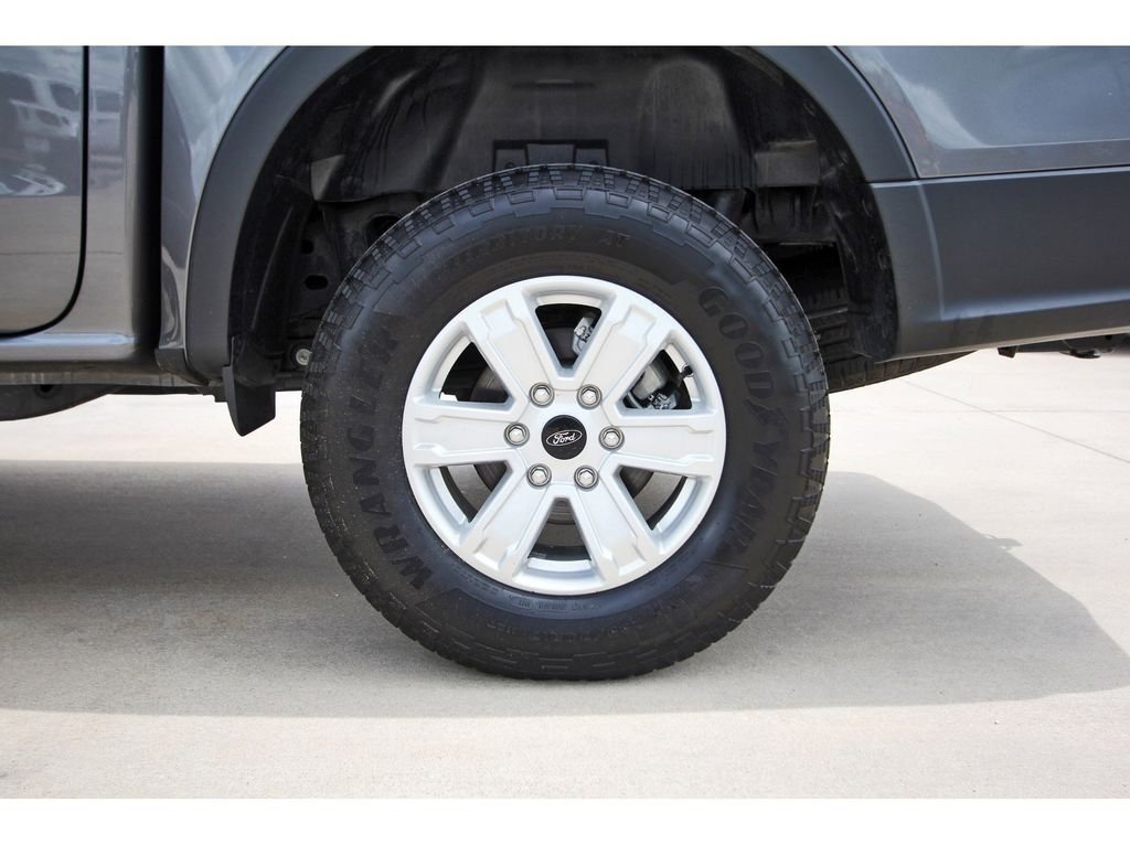 Used 2025 Gray Ford XL image 27