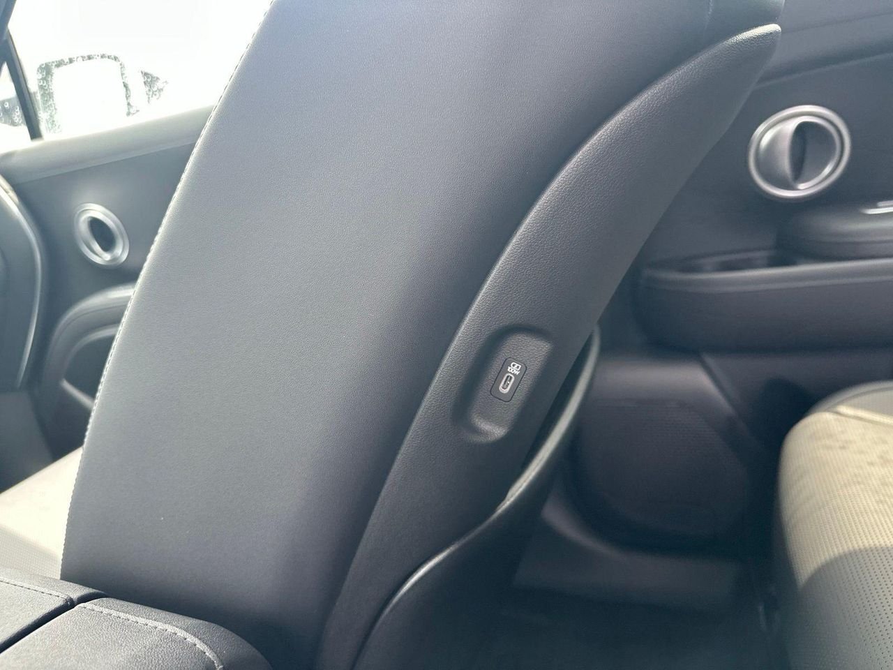 New 2026 Black Hyundai SEL Premium AWD image 110