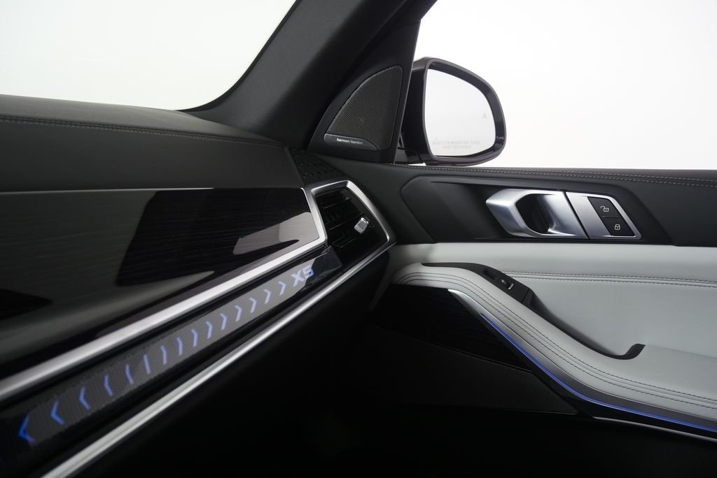 New 2026 Alpine White BMW xDrive50e image 25