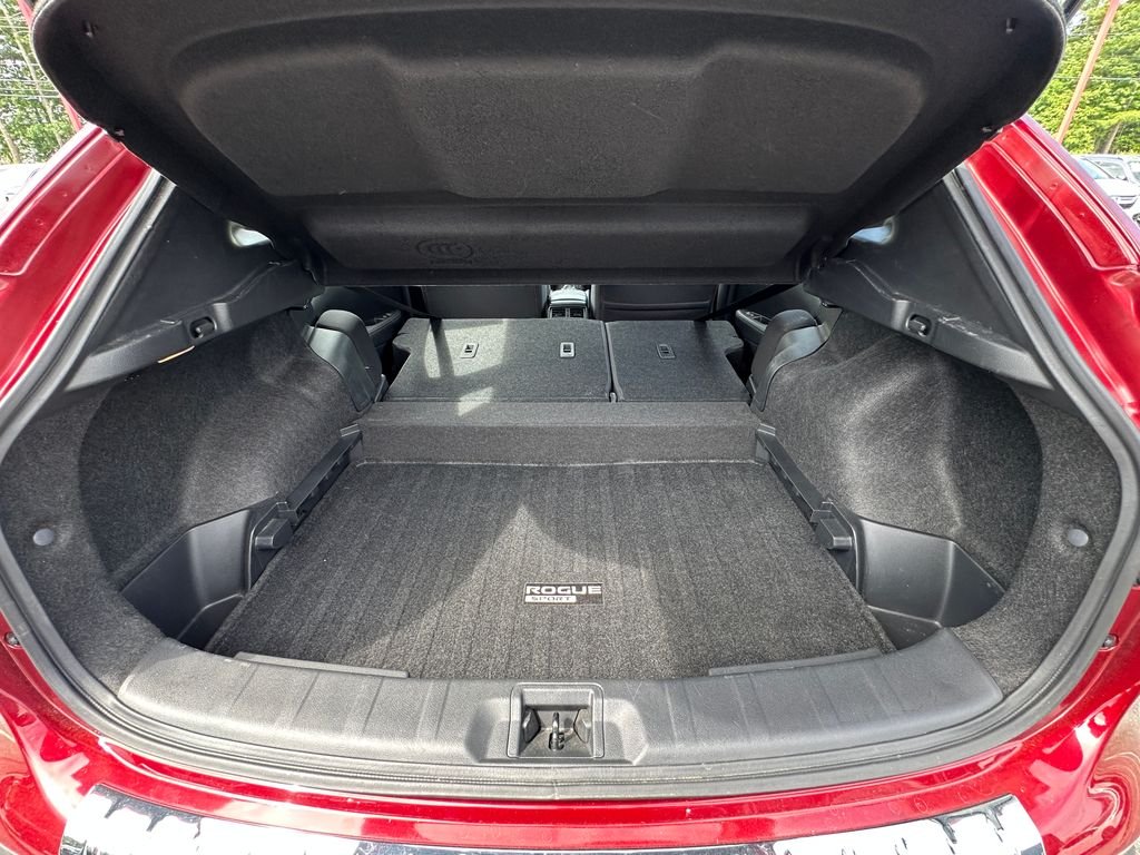 Used 2020 Red Nissan S image 24
