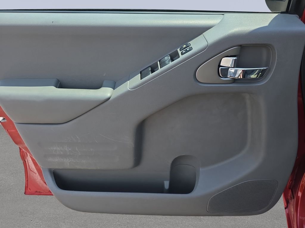 2016 Nissan Frontier SV - Photo 16