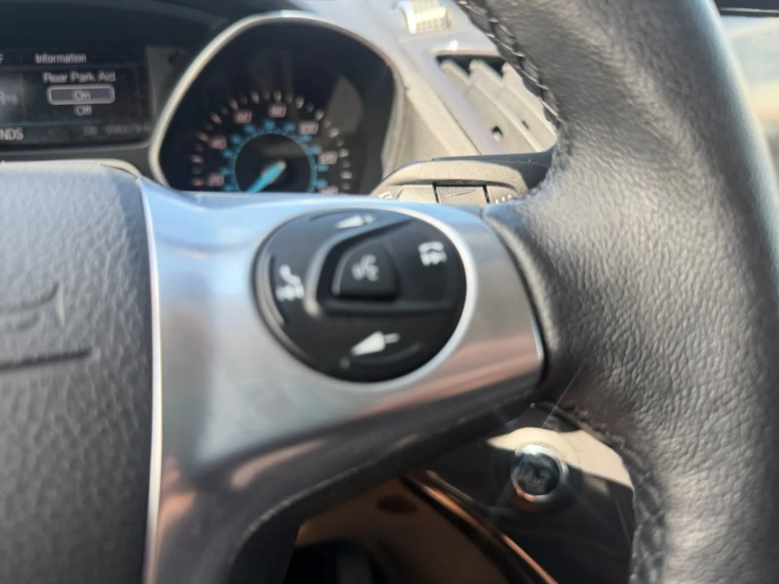 Used 2016 White Platinum Metallic Tri-Coat Ford Titanium image 36