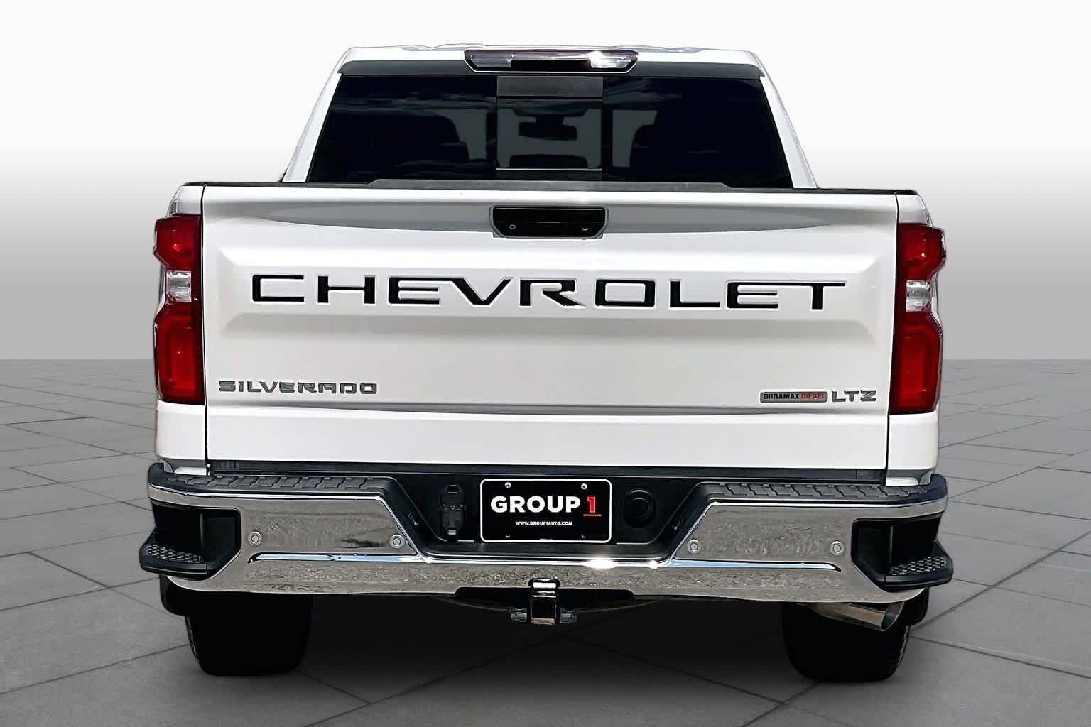 Used 2021 Iridescent Pearl Tricoat Chevrolet LTZ image 5