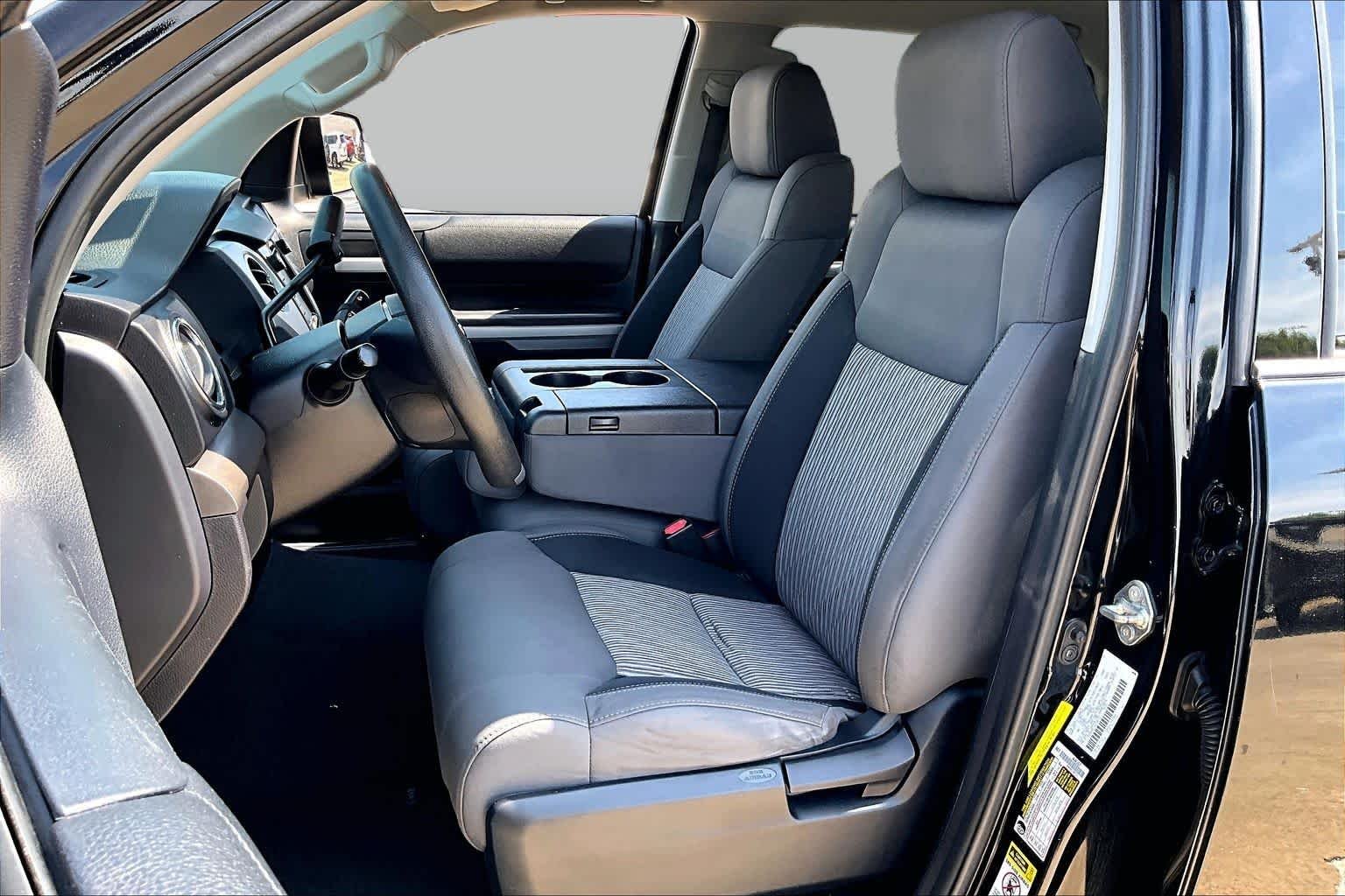 Used 2016 Black Toyota SR5 image 8