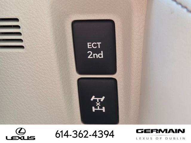 Certified Used 2023 NEBULA GRAY PEARL Lexus 460 image 28