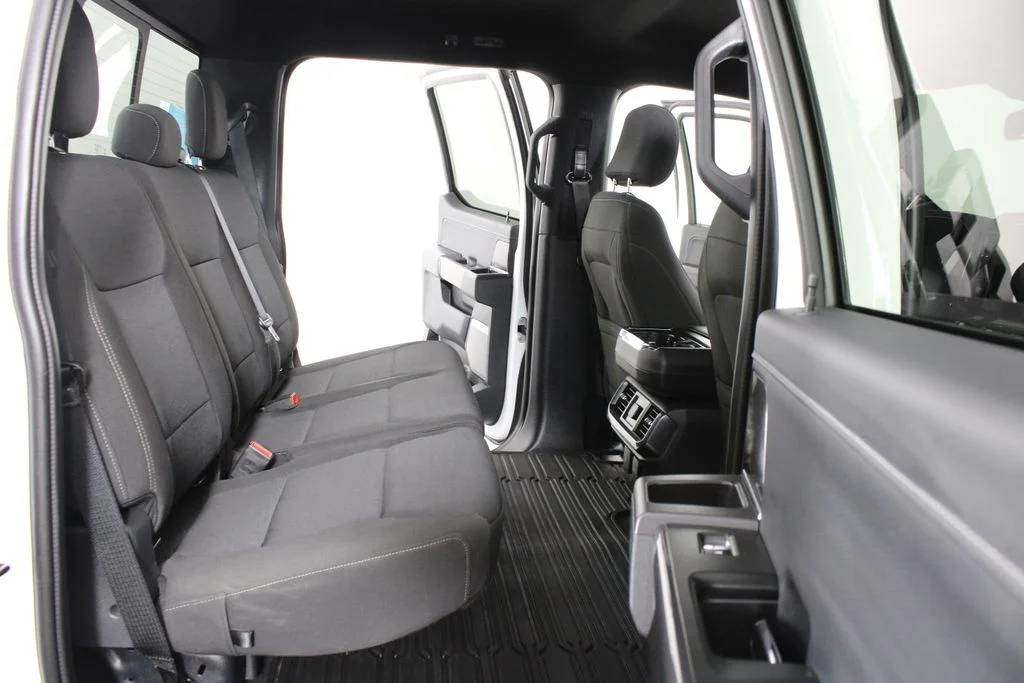 Used 2023 Oxford White Ford XLT image 12