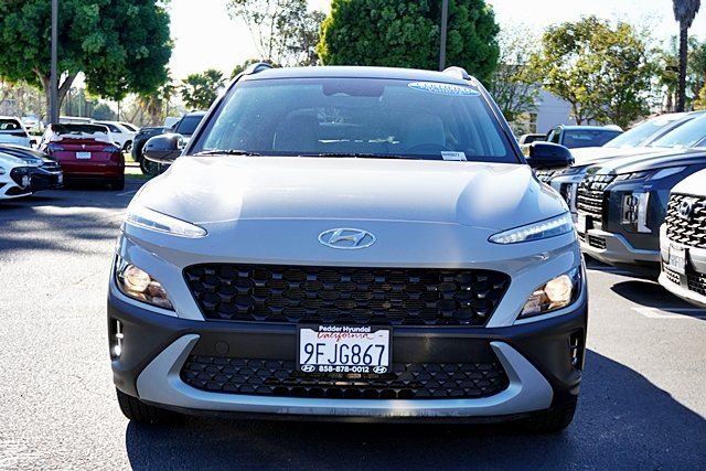 Used 2023 Silver Hyundai SEL image 4