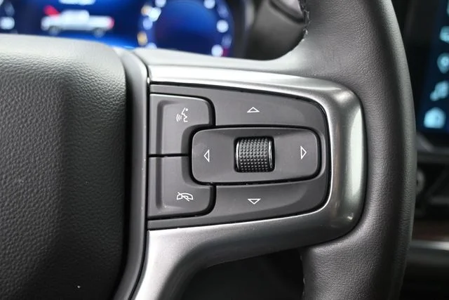 Used 2023 Gray Chevrolet LT image 18