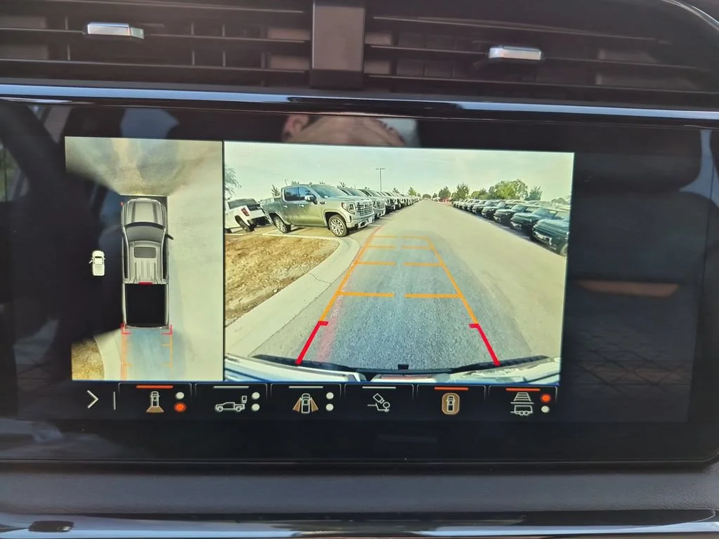 Used 2024 Onyx Black GMC AT4 image 31
