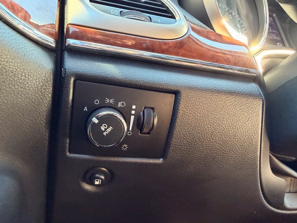 Used 2013 Black Jeep Limited image 34