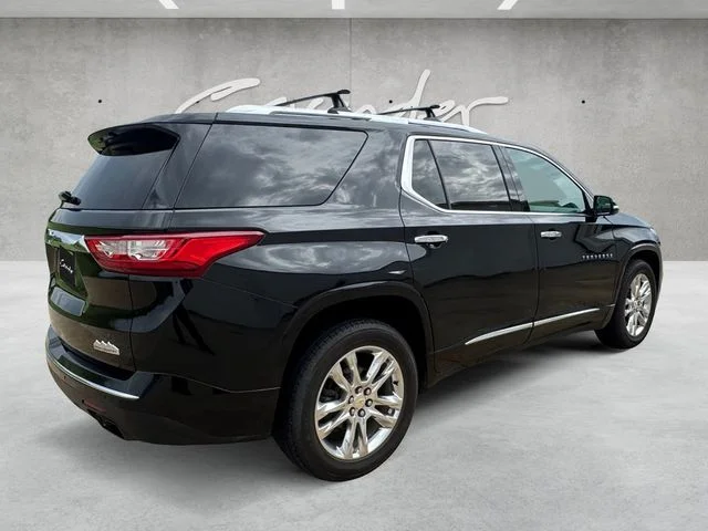 Used 2020 Black Chevrolet High Country image 16