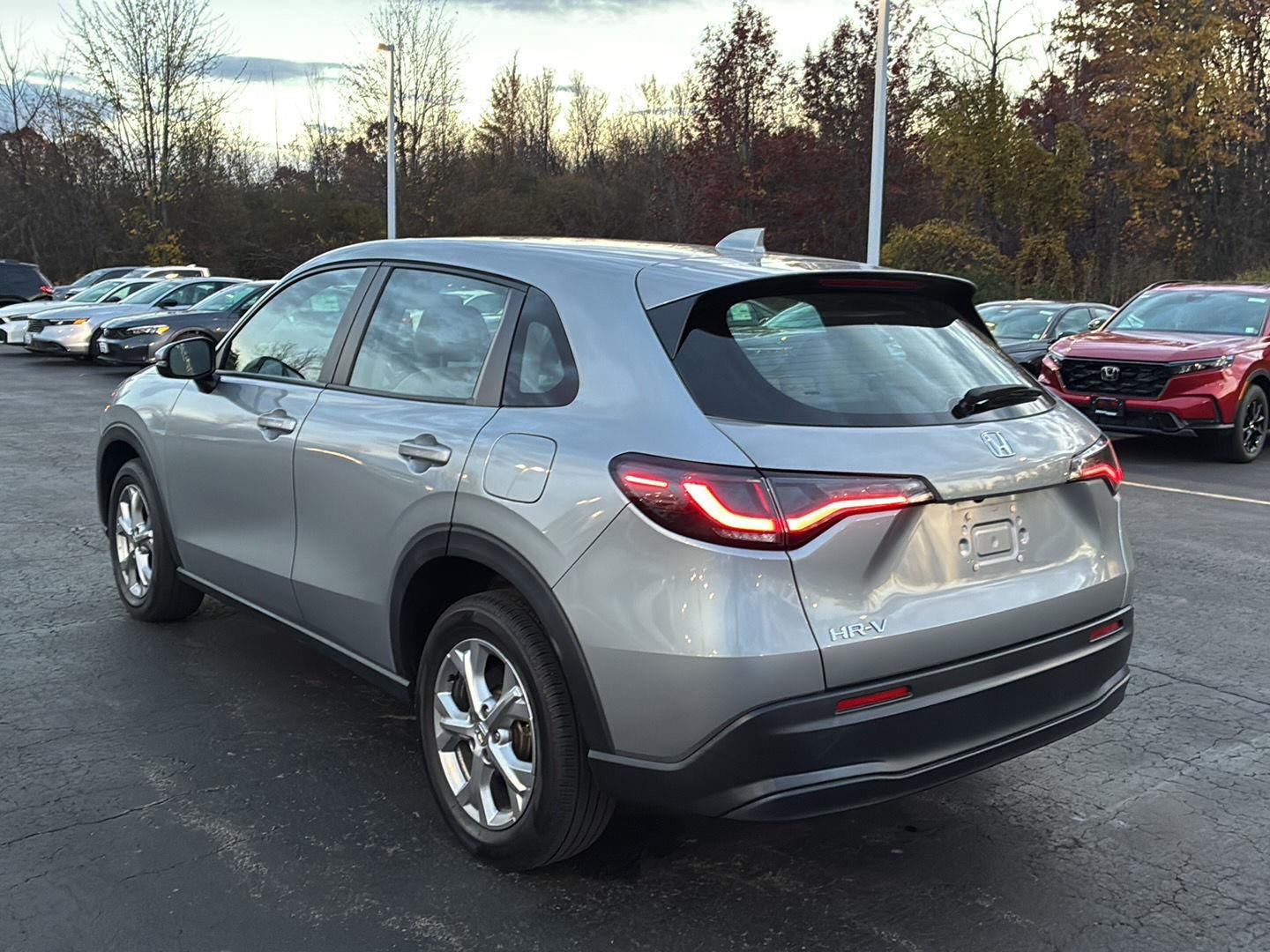 Used 2024 Lunar Silver Metallic Honda LX image 9
