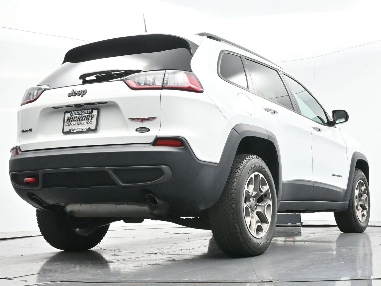 Used 2022 Bright White Clearcoat Jeep Trailhawk image 52