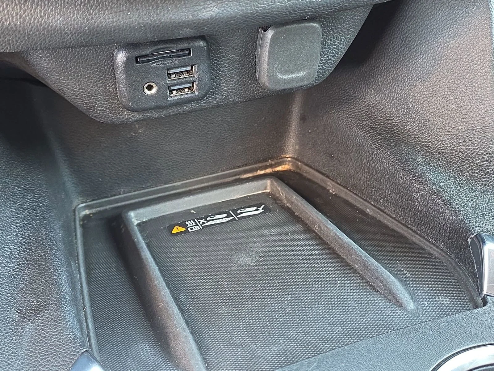 Used 2022 Beige Chevrolet Premier image 5