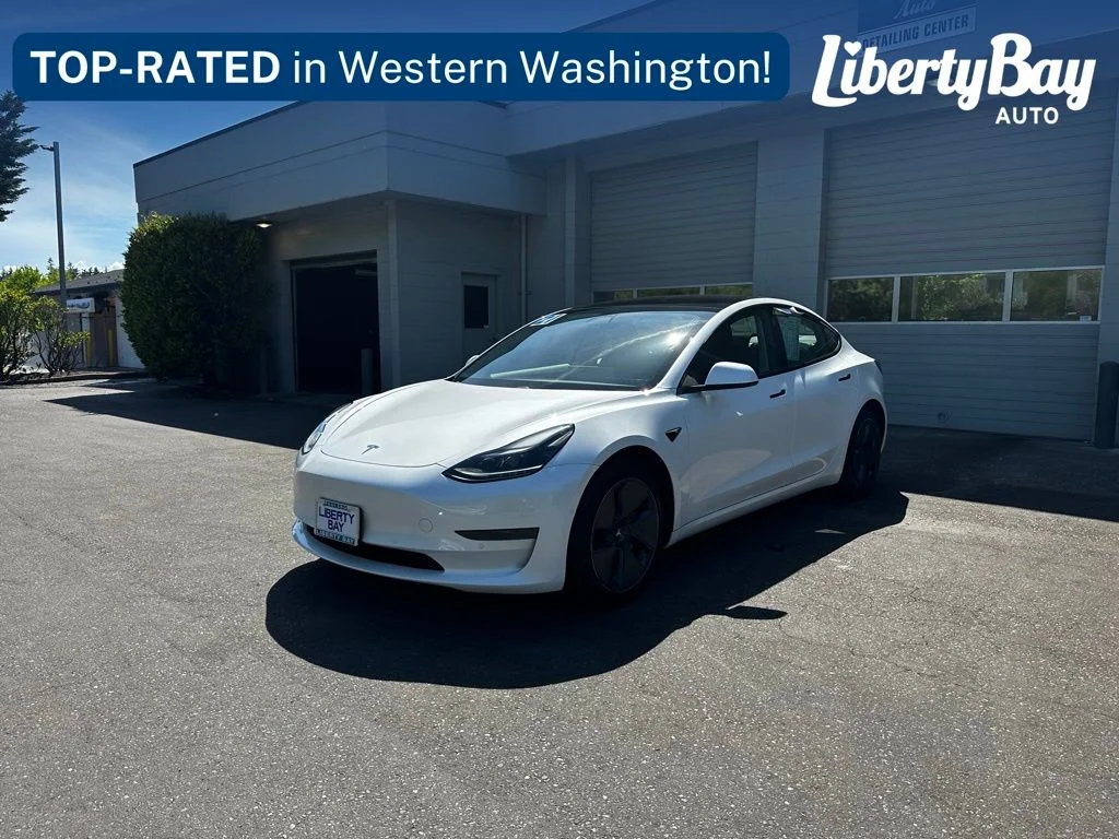 2021 Tesla Model 3 Standard Range Plus's photo