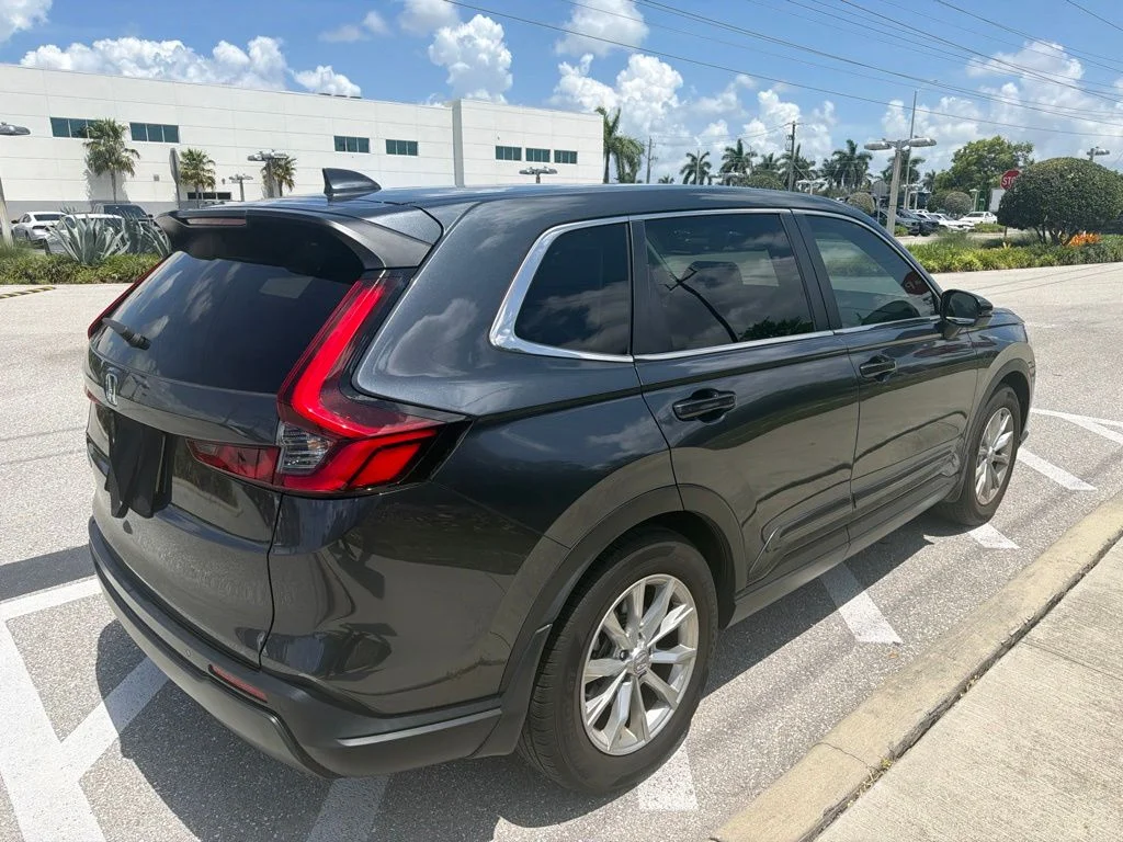 Certified Used 2024  Honda EX-L image 5