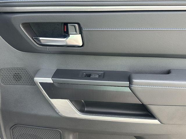 Certified Used 2025 MAGNETIC GRAY MET. Toyota  image 15