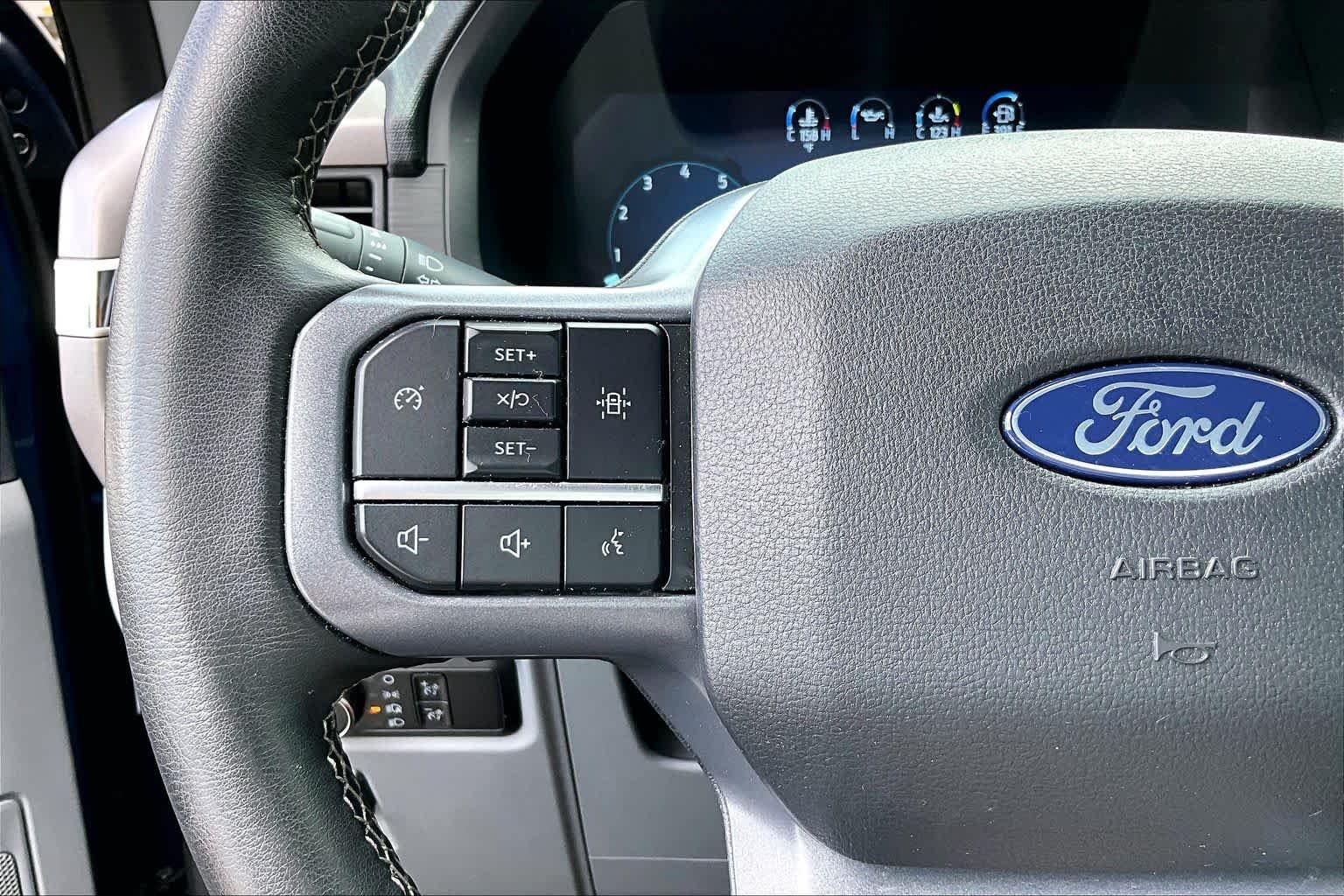 Used 2025 Atlas Blue Ford XLT image 21