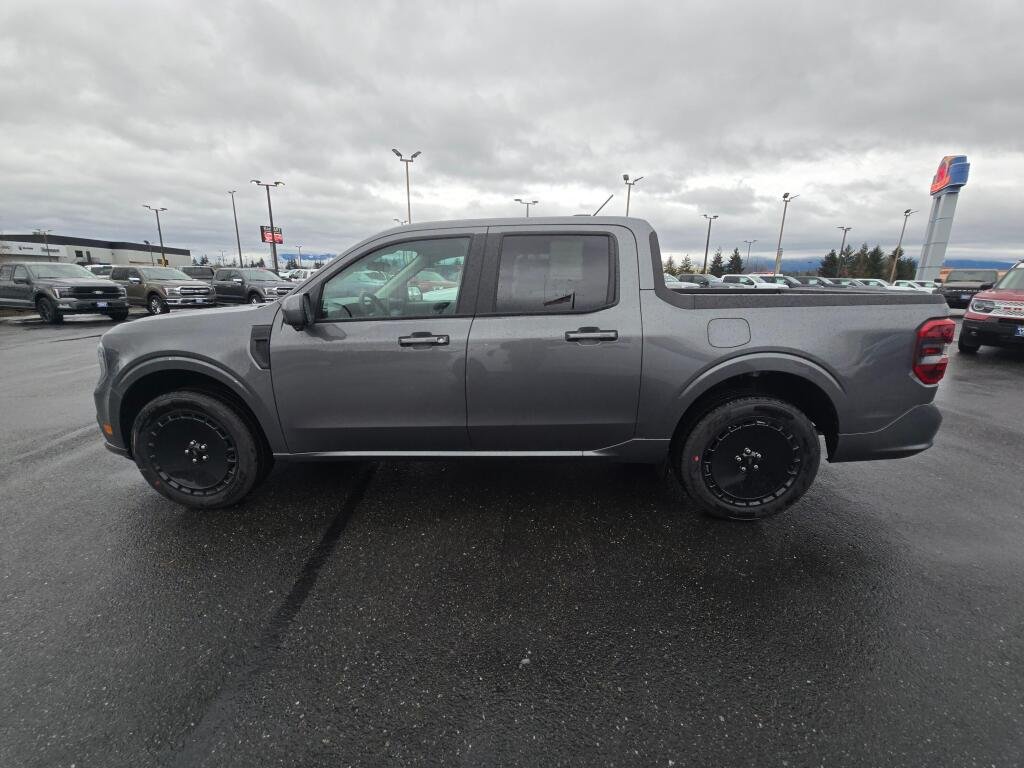New 2026 Carbonized Gray Metallic Ford Maverick Lobo™ image 9