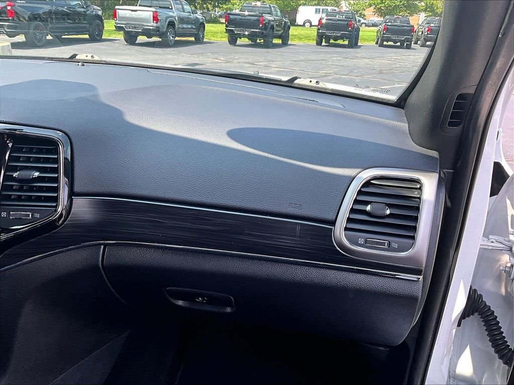 Used 2020 White Jeep Limited image 13