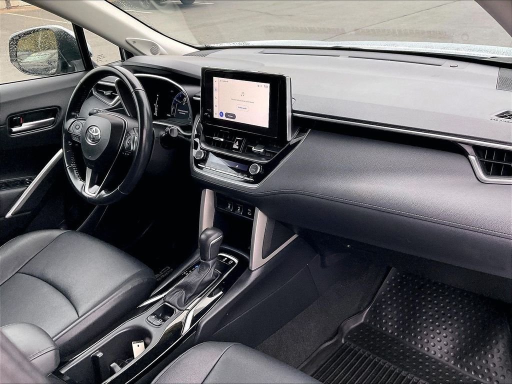 Used 2023 Silver Toyota XLE image 14