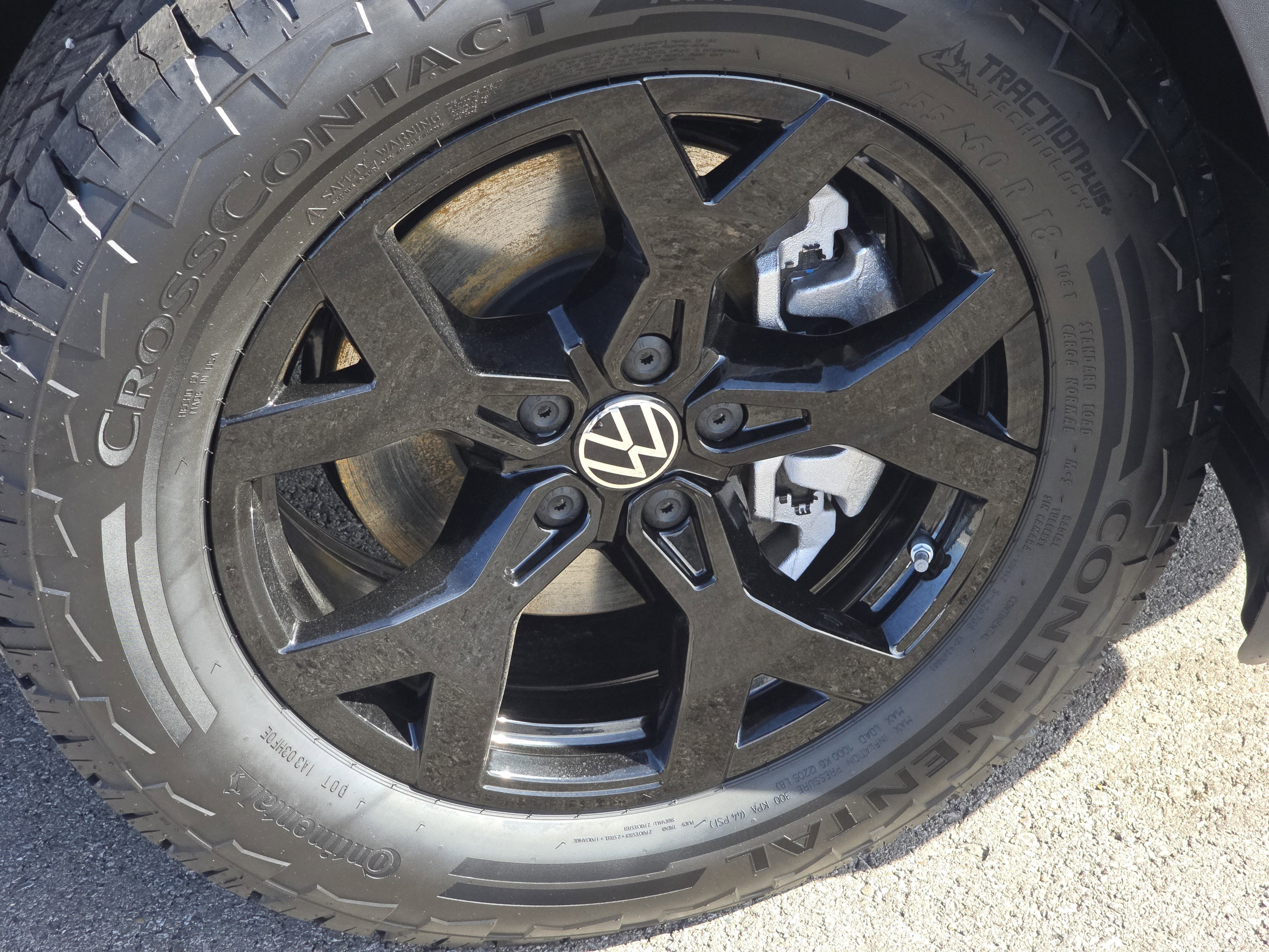New 2026 Deep Black Pearl Volkswagen 2.0T Peak Edition image 14
