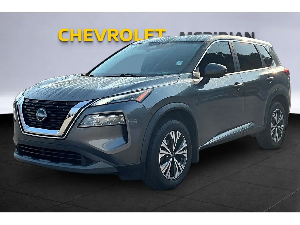 Used 2023  Nissan SV image 9