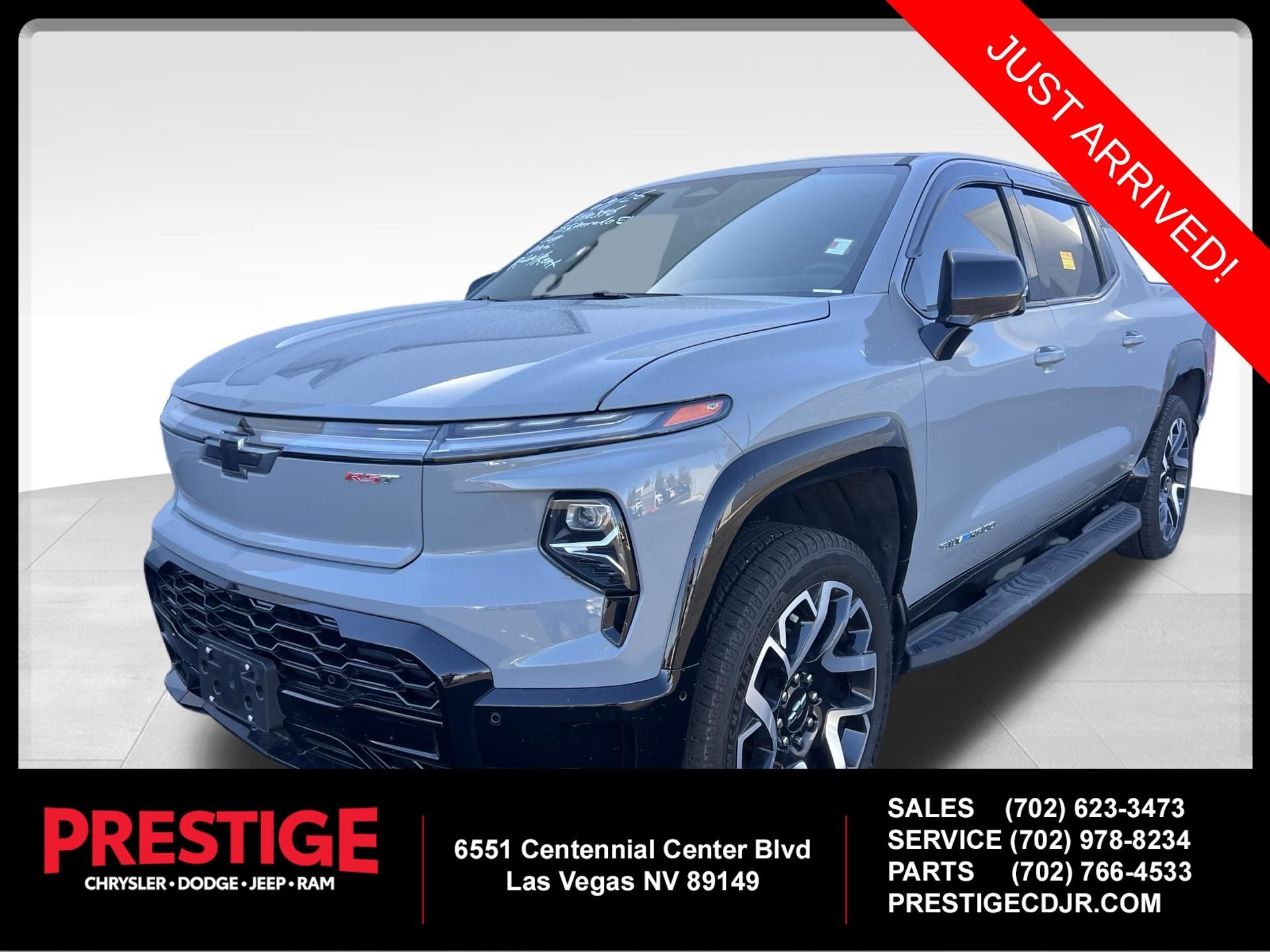 Used 2025 Gray Chevrolet RST image 1