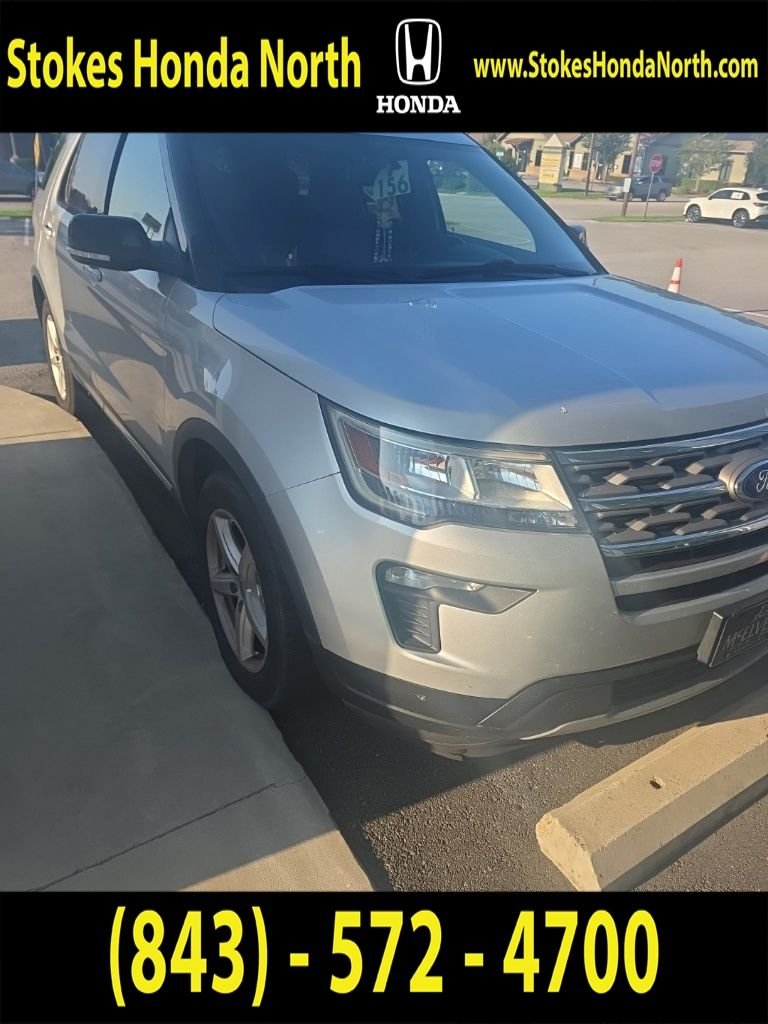 Used 2018 Silver Ford XLT image 3