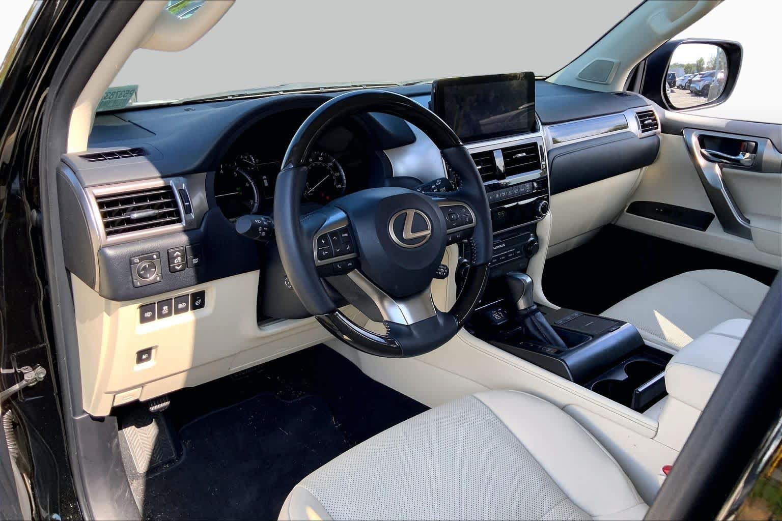 Certified Used 2023 Black Onyx Lexus Premium image 17