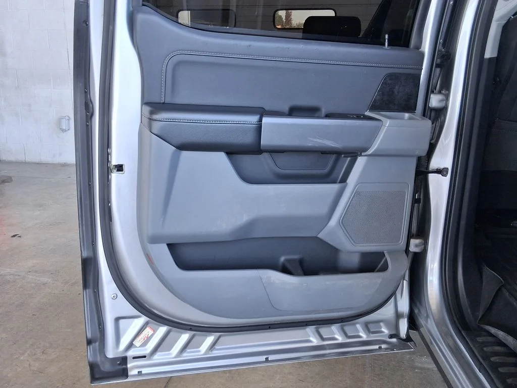 Used 2022 Silver Ford XLT image 19