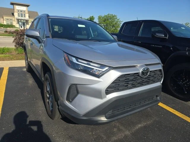 2023 Toyota RAV4 XLE AWD's photo