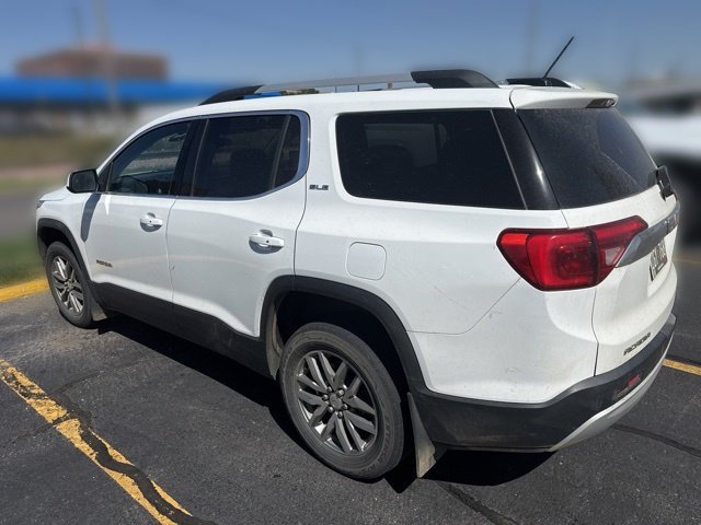 Used 2018 SUMMIT WHITE GMC SLE image 39