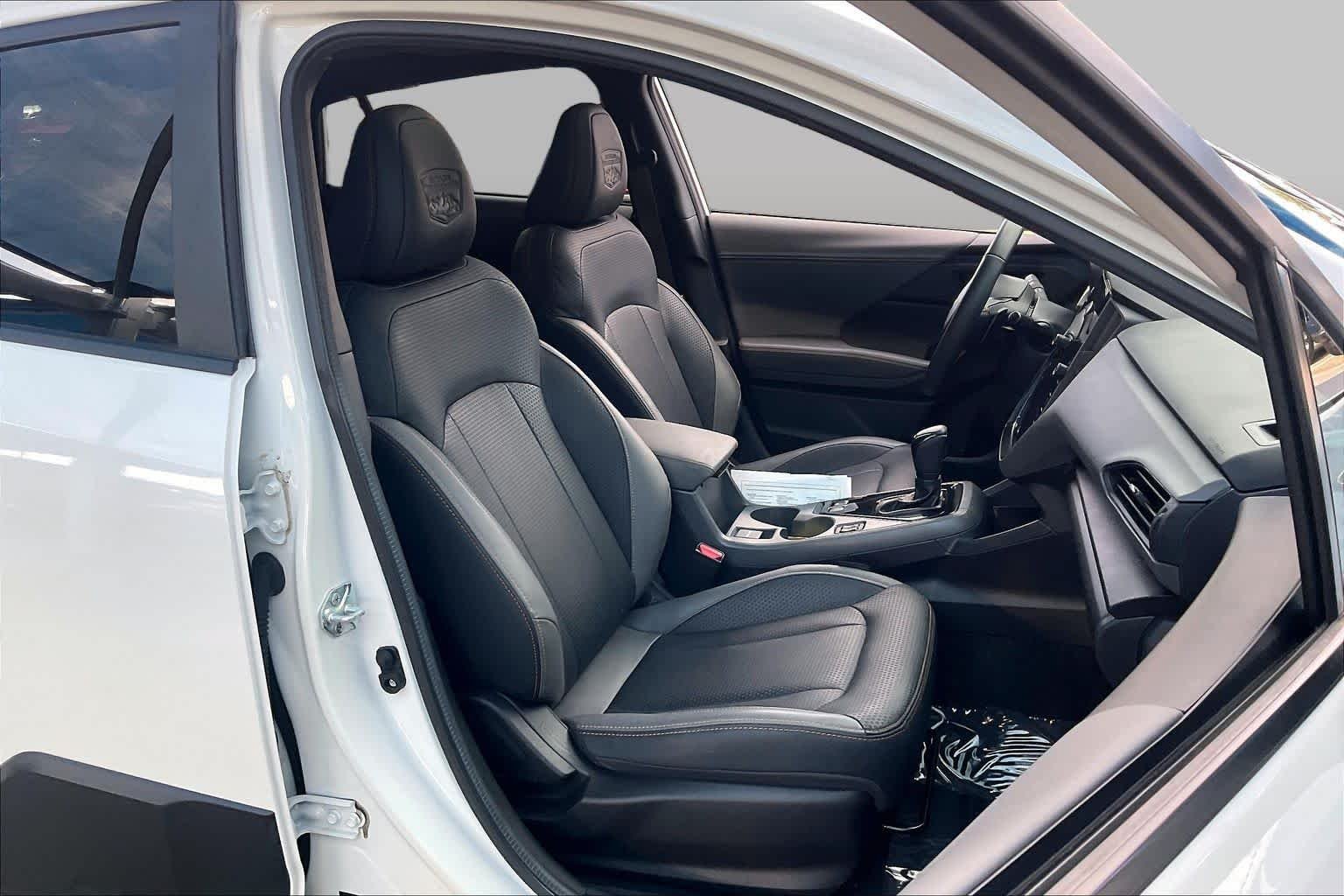 Used 2024 Crystal White Pearl Subaru Wilderness image 8
