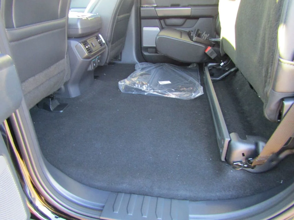 New 2026 Agate Black Metallic Ford Lariat® image 31