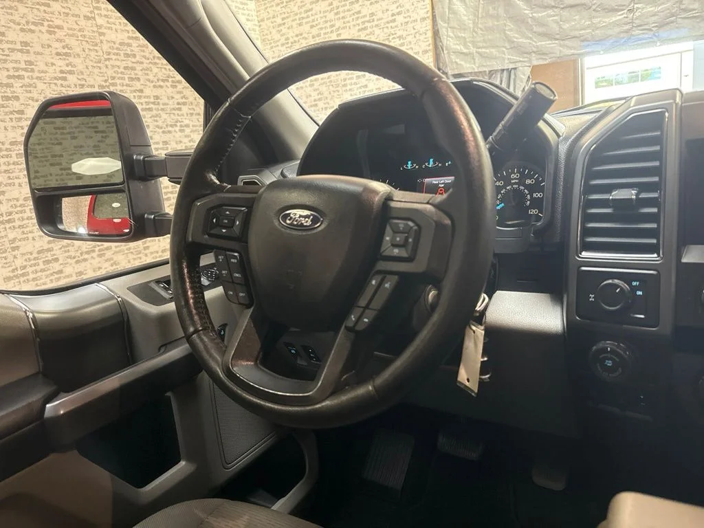 Used 2020 Race Red Ford XLT image 18