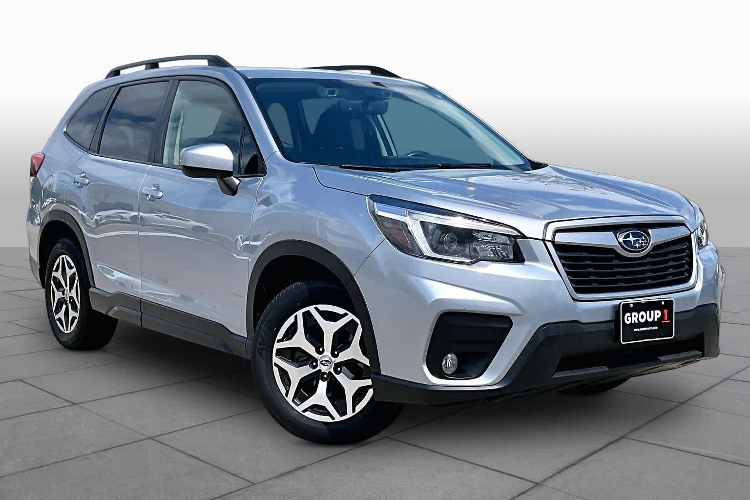 Used 2021 Ice Silver Metallic Subaru Premium image 3