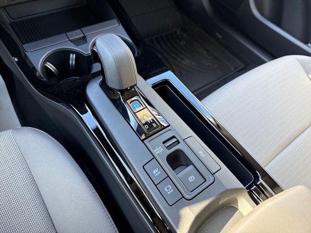 2026 Toyota Prius LE - Photo 21