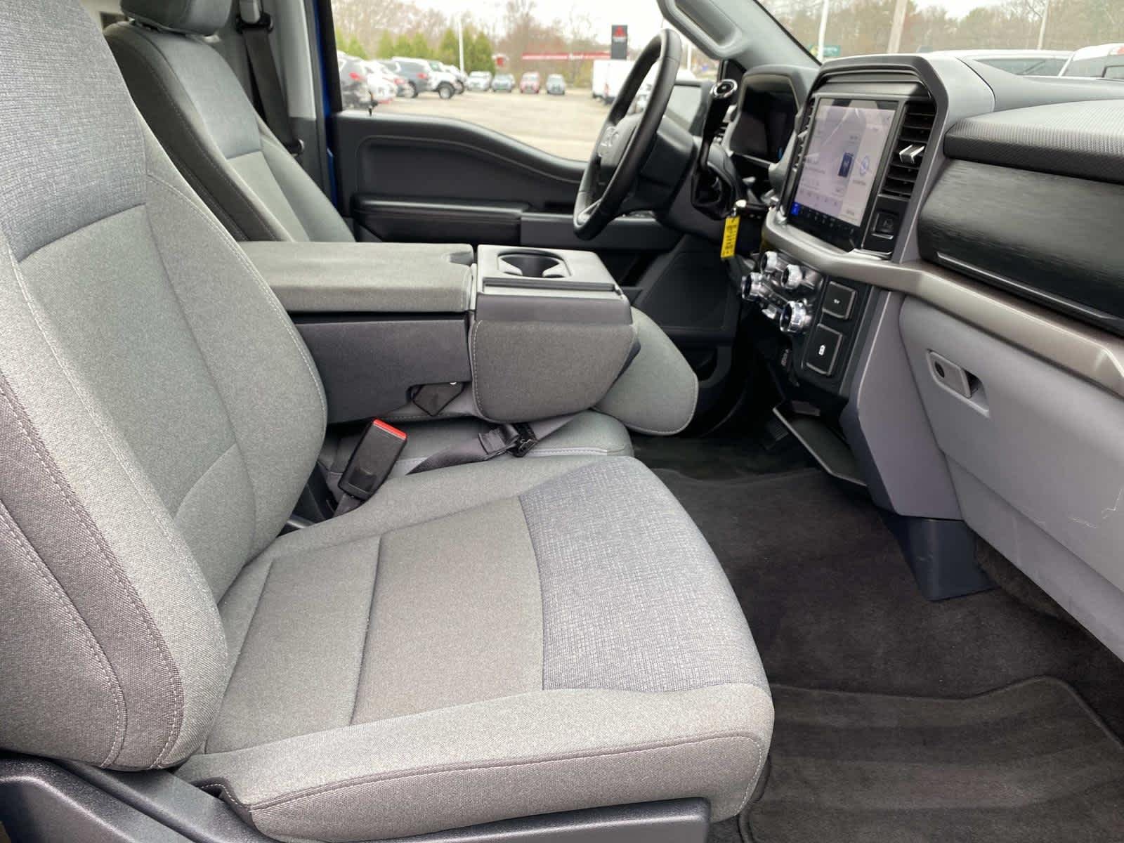 Certified Used 2025 Atlas Blue Ford XLT image 27