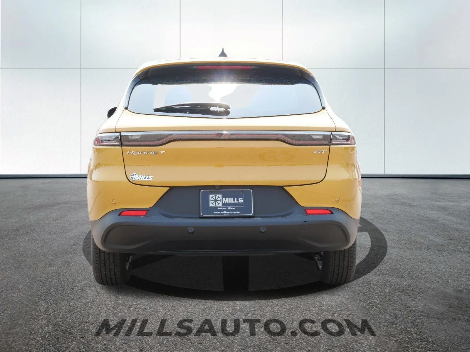 New 2024 Acapulco Gold Exterior Paint Dodge GT image 4