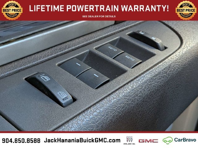 Used 2014 White Ford Lariat image 29