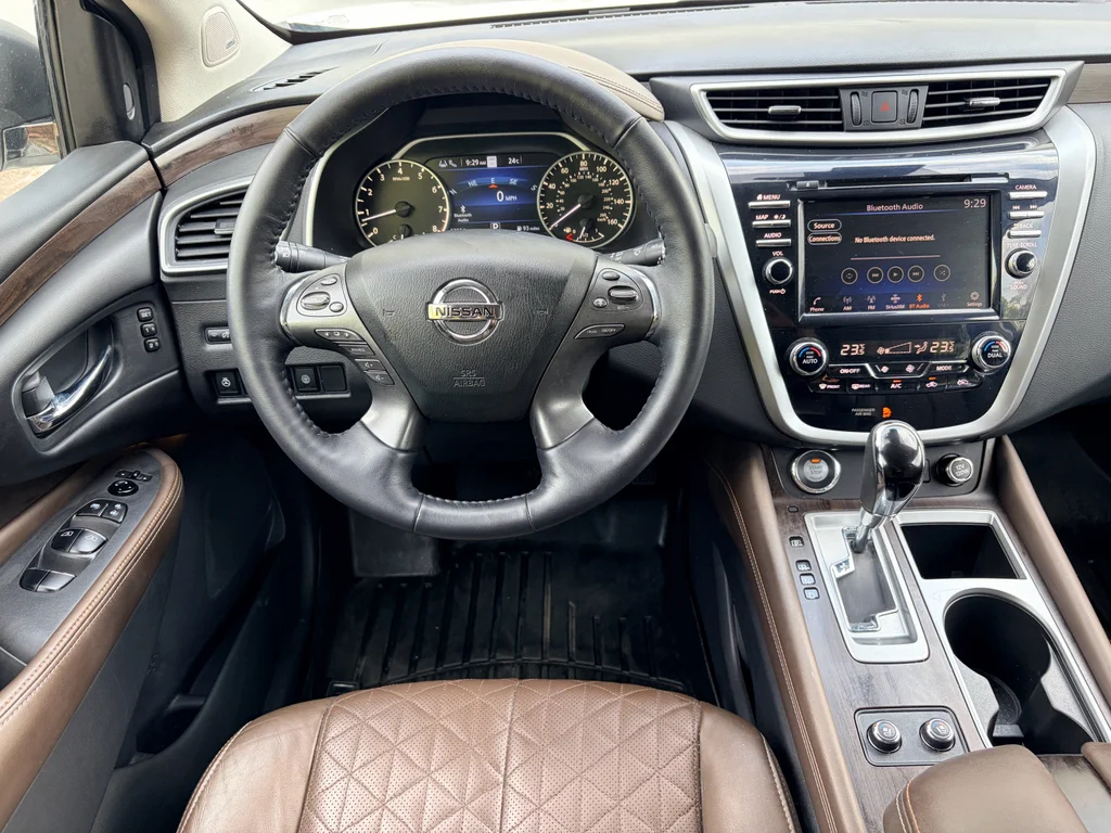 Used 2021 Pearl White Tricoat Nissan Platinum image 17