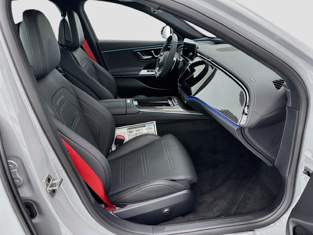New 2027 MANUFAKTUR Alpine Grey Mercedes-Benz E 53 AMG® image 19