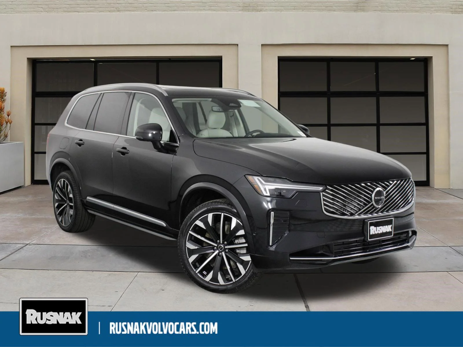 2026 Volvo XC90 T8 Recharge Ultra Bright 6-Seater 4WD's photo